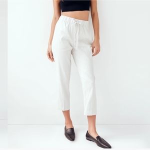 NWT Aritzia Babaton cropped trousers